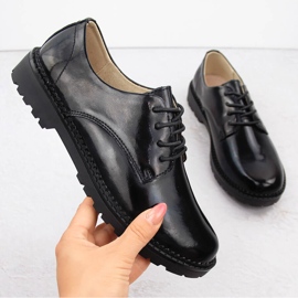 Crne ženske kožne cipele na vezanje Filippo DP6431 crna 1