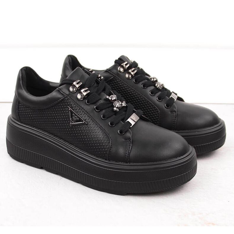 Crne kožne ženske cipele na platformu Filippo DP6382 crna 2