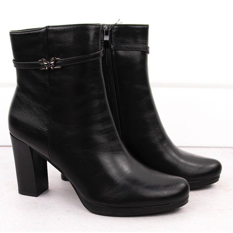 M. DASZYŃSKI Ženske izolirane crne gležnjače M.Daszyński AF125-22 crna 2