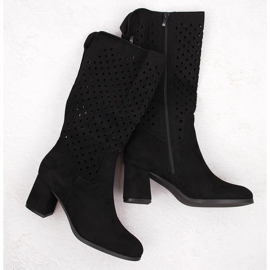 M. DASZYŃSKI Crne ažurne čizme od antilopa M.Daszyński SA156-10B crno 1