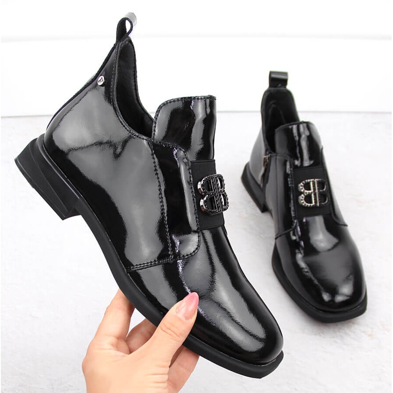 Ženske lakirane gležnjače s ukrasom, crne Filippo DBT4763 crno 1