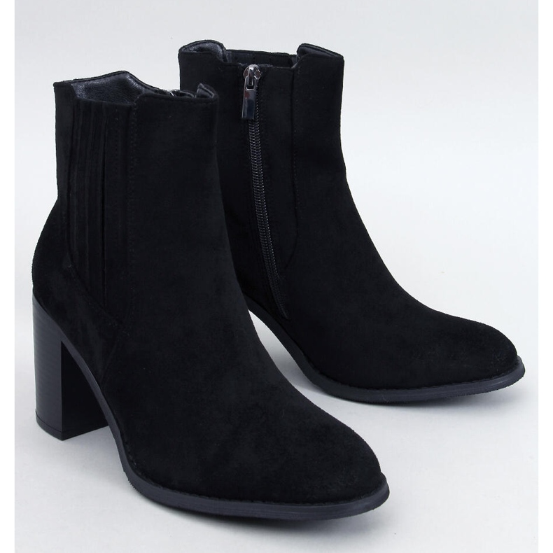 Noriega Crne gležnjače od brušene kože s visokom petom crna 1