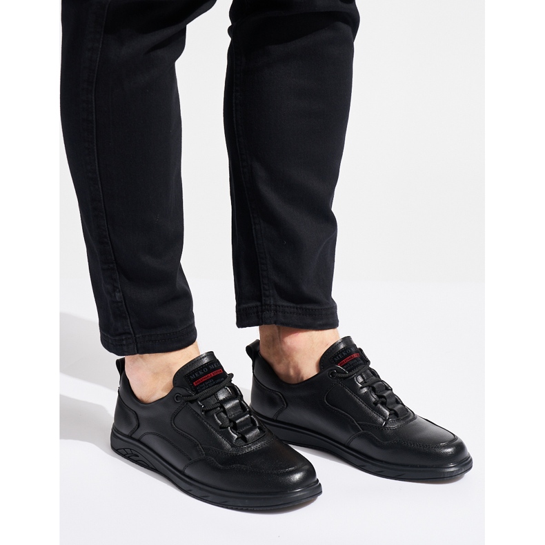 Muške crne sportske cipele crno 1