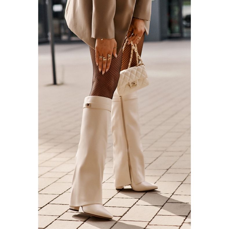 Ženske čizme od eko kože s podignutim gornjištem na visoku petu svijetlo bež Avamora 2