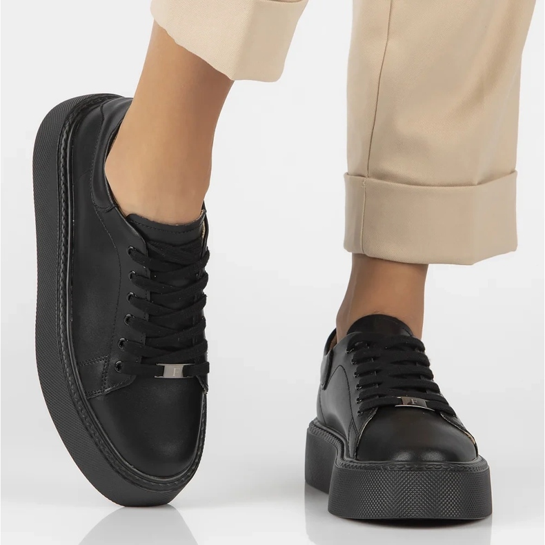 Filippo DP6119/24 Bk kožne tenisice, crne crna 2