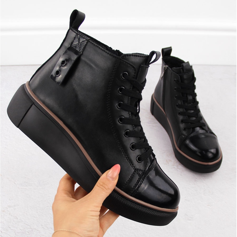 Ženske kožne izolirane crne čizme T.Sokolski Z24-218 crna 1