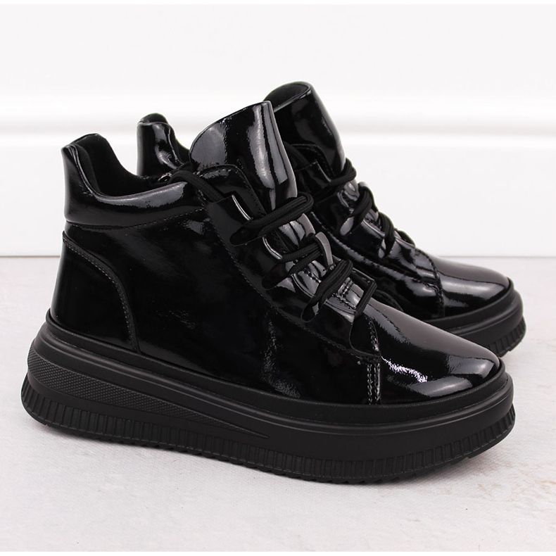 Ženske lakirane izolirane crne čizme Artiker 55C1049 crna 2