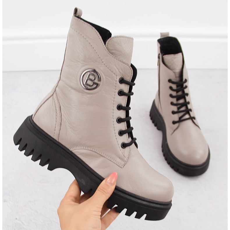 Ženske kožne radničke cipele s debelim potplatom, bež T.Sokolski Z1962 1