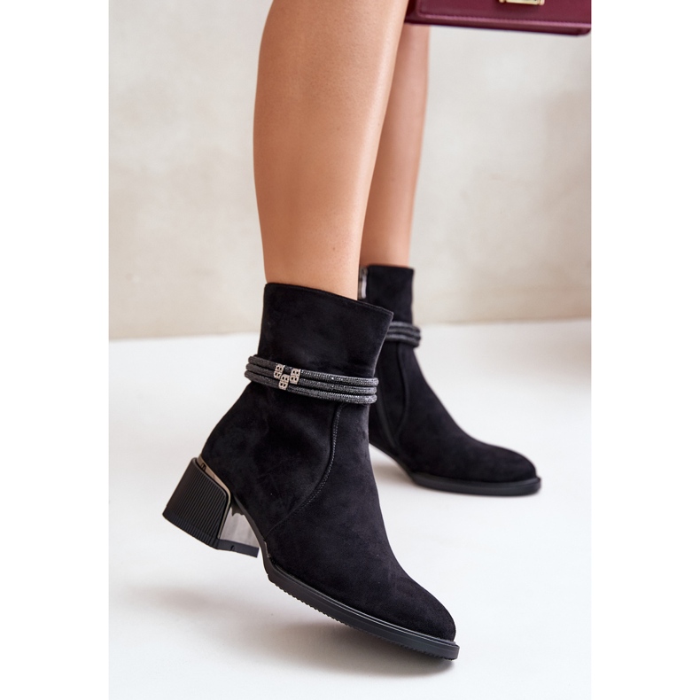 S.Barski Izolirane ženske čizme na nisku petu s ukrasnim remenom D&amp;A MR880-027 crna crno 2