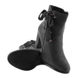 Sive Čizme s visokom petom C100 sive siva 1