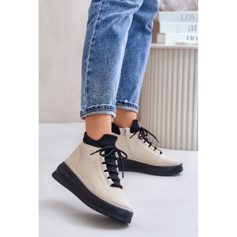 Svijetle kožne sportske cipele na Artiker platformi 55C0554 bež 2