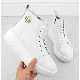 Bijele ženske kožne gležnjače na platformu marke Filippo DBT6374 bijela 1