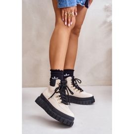 Ženske izolirane trapper gležnjače na platformu bež Jelenia 2