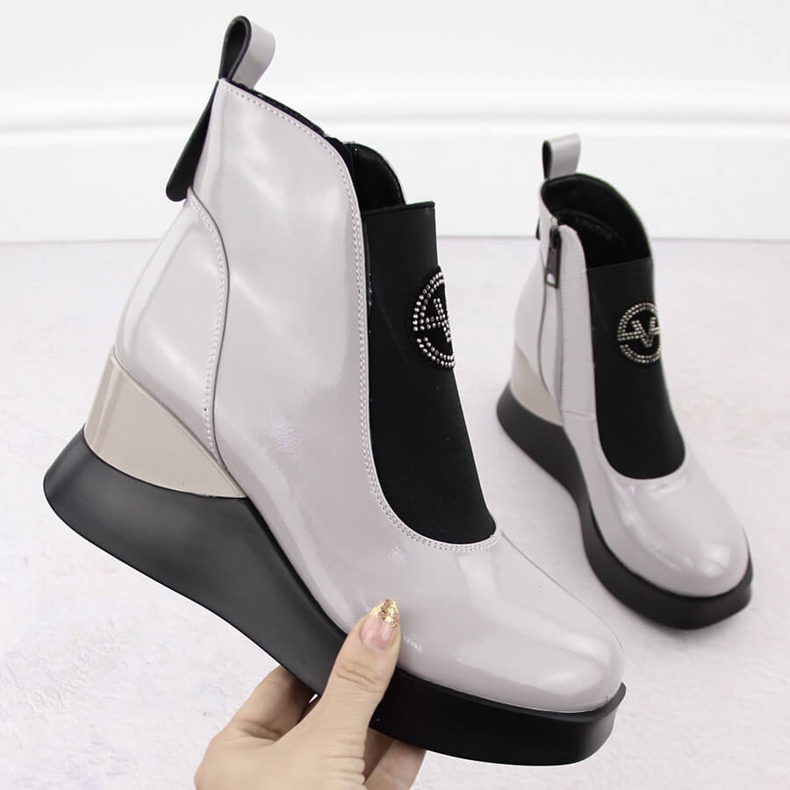 Sive ženske kožne čizme na wedge Vinceza 66703 siva 1