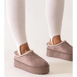 Luanela tamno bež papuče ukrašene vezom na visokoj platformi 1