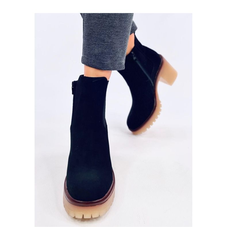 Čizme sa širokom petom i štitnikom Mattis Black - Inello crna 2