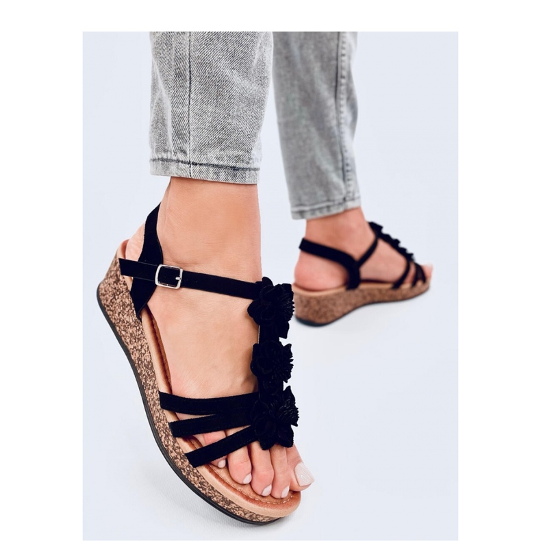 Fisken Crne sandale na cvjetnu platformu - Inello crna 1