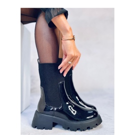 Batson crne lakirane Chelsea čizme - Inello crno 2