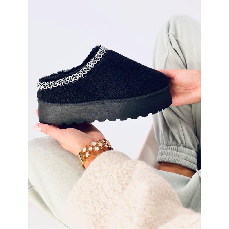 Lamb Crne kratke čizme za snijeg s ovčjom kožom - Inello crna 2