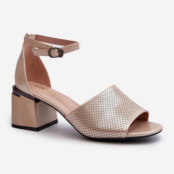 Step in style Sandale Model Horissa 62114 Gold - Zakoračite sa stilom žuta boja 2