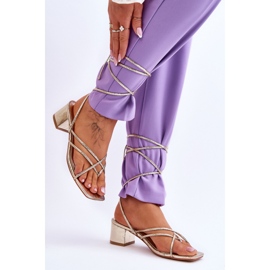 Step in style Model Secret Love LOLA5023 Zlatne sandale na vezanje - Korak sa stilom žuta boja 2