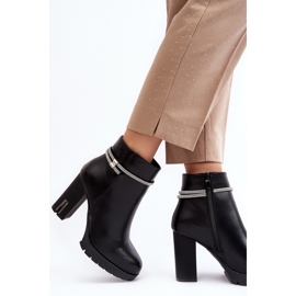 Ženske gležnjače na visoku petu s crnim ukrasom crna 2