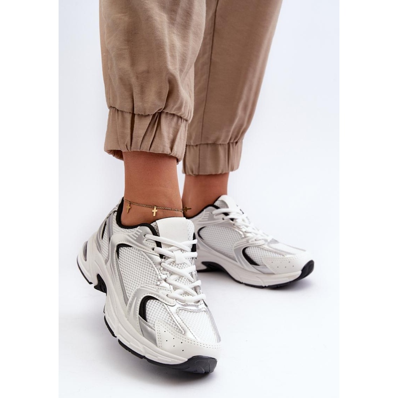 Modne ženske sportske cipele bijele/crne boje bijela 1