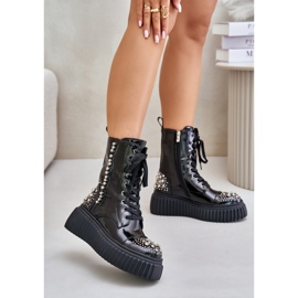 S.Barski Lakirane čizme s platformom s crnim ukrasom crna 1