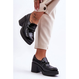 Cipele na visoku petu s crnim ukrasom crno 2