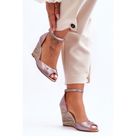 Step in style Sandale Model Laura Messi 2603/783 Srebro - Zakoračite sa stilom siva 1