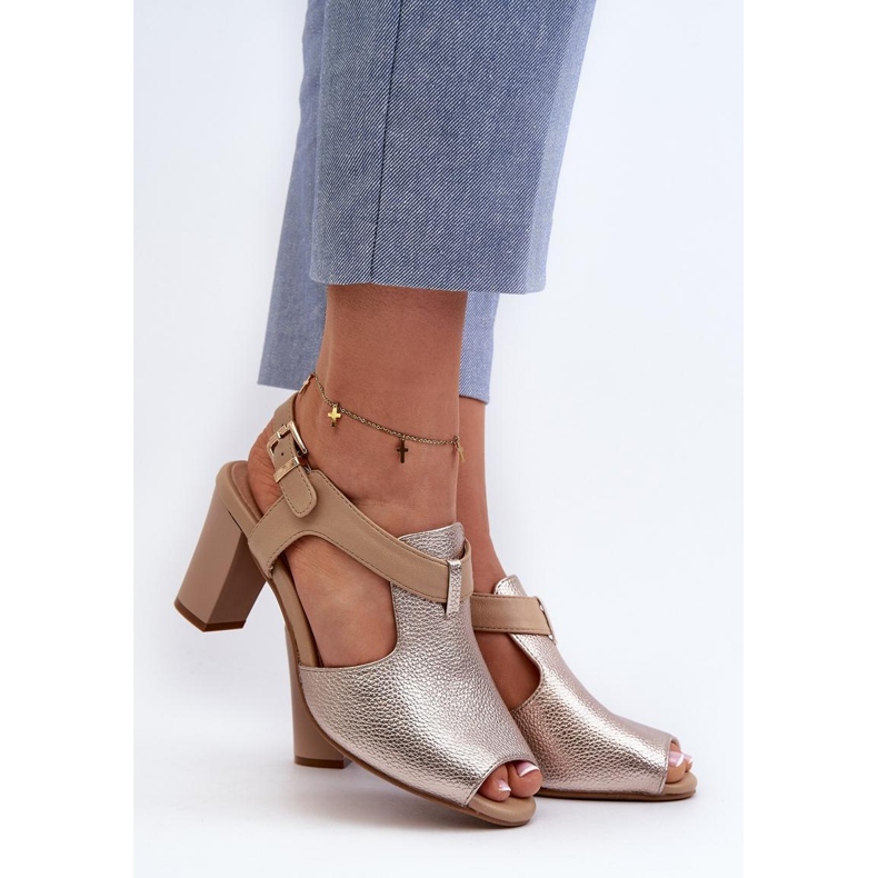 Step in style Sandale Model Queenmarie ASA228-3 Zlatne - Zakoračite sa stilom žuta boja 1