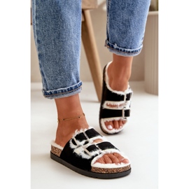 Step in style Papuče Model Ezilena WSL-200 Black - Zakoračite sa stilom crno 1