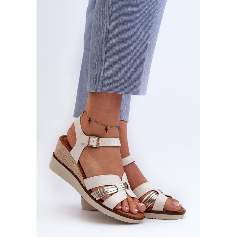 Step in style Sandale Model Starlenna 24SD98-7146 Zlatne - Zakoračite sa stilom žuta boja 1