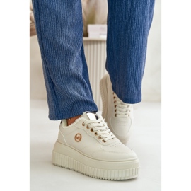 Ženske sportske cipele s platformom od eko kože bež boje 1