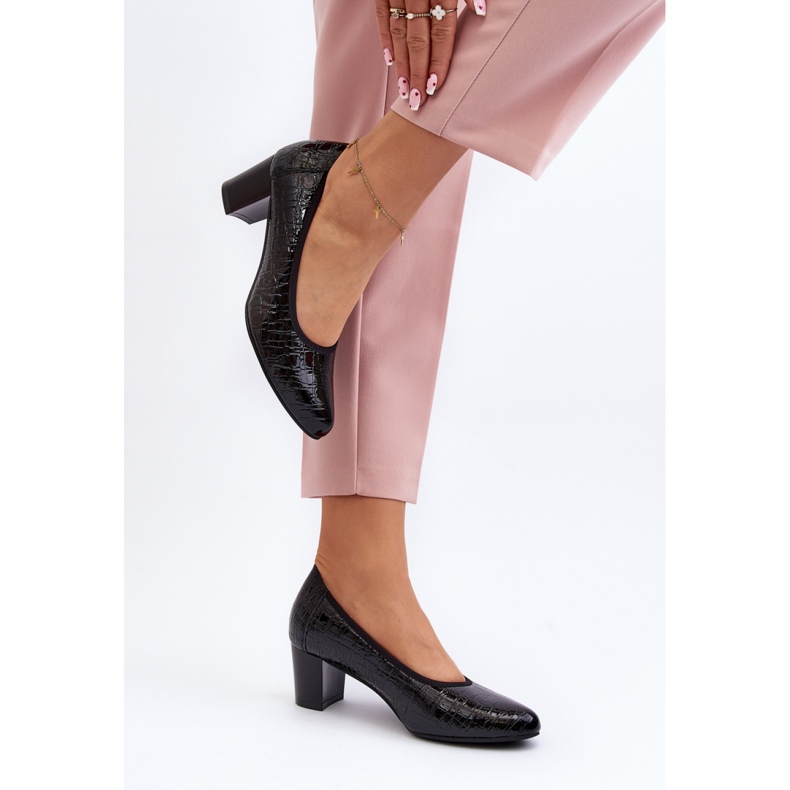 Vinceza Ženske salonke s ukrasnim crnim reljefom crno 2