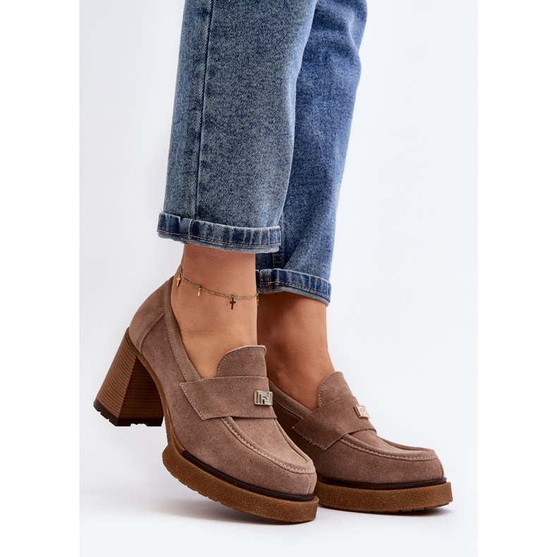 Zazoo Dark Beige mokasine od brušene kože na visoku petu bež 1