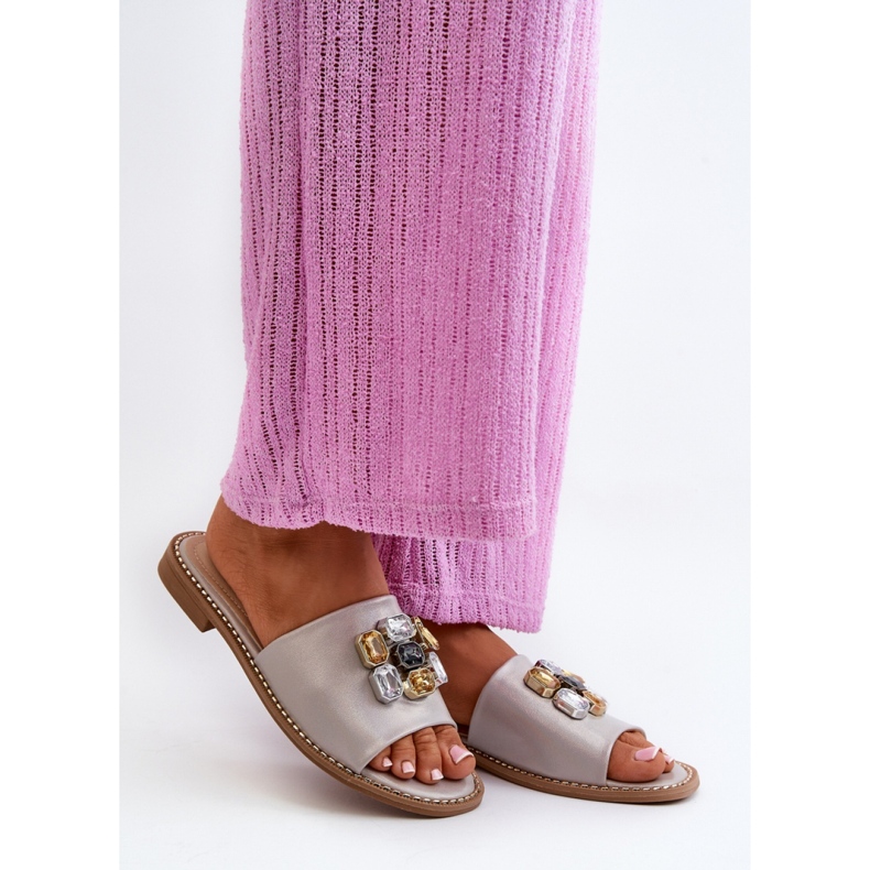 S. BARSKI Ženske ravne sandale sa ukrasima bež 1