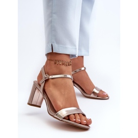 Zlatne/šampanjske sandale zlatni 2