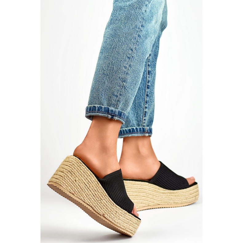 Japanke s visokim klinom 7237B crna 1