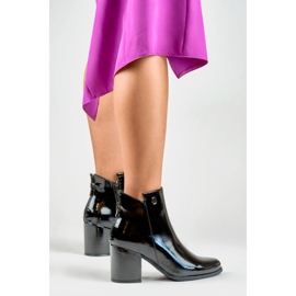 Čizme Model Charlotte 260039B-LA Black Lacquer - PRIMO crna 2