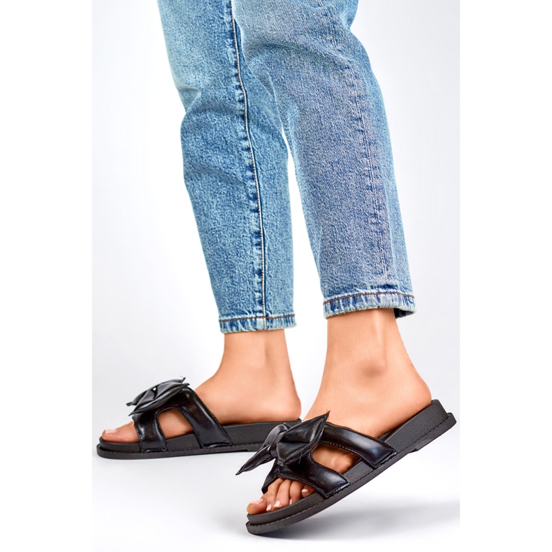 Japanke sandale Model M1806B crne - PRIMO crna 1