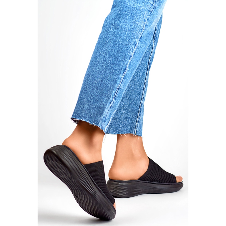 Japanke sandale Model G3188-1B crne - PRIMO crna 2