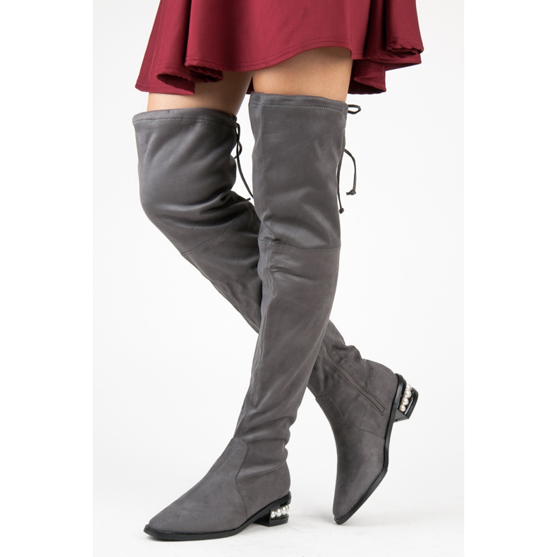 Fashion Sivi mušketiri s biserima siva 1