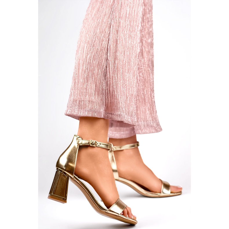 Ženske sandale 0696GO zlatne žuta boja 1