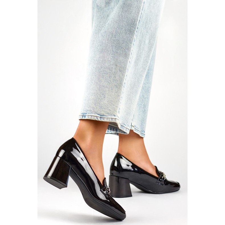 Ženske lakirane salonke 24-58242B crna 1