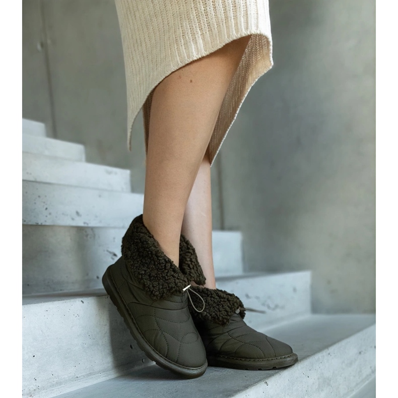 Zelene izolirane čizme za snijeg s Caellita manžetom crno 2