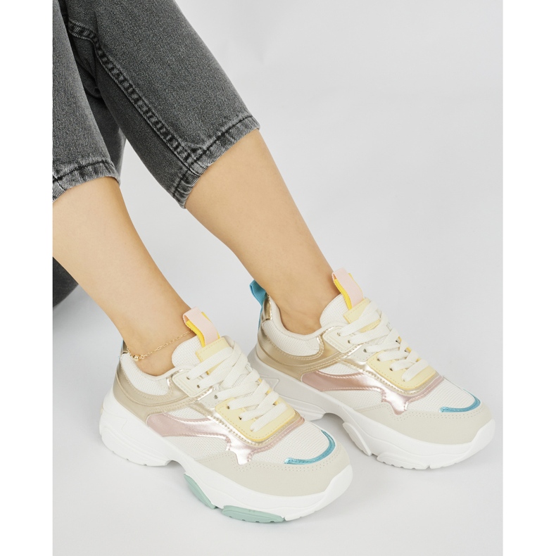 Ženske sportske cipele s debelim potplatom zlatna 1