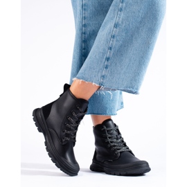 T.Sokolski Sokolske ženske čizme na vezanje od ekološke kože crno 2