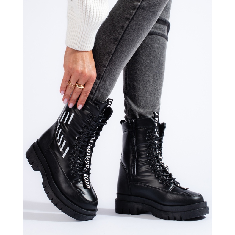 Ženske termo torbe na platformi Vinceza crne boje crna 1