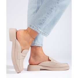 Bež zatvorene ženske japanke 1